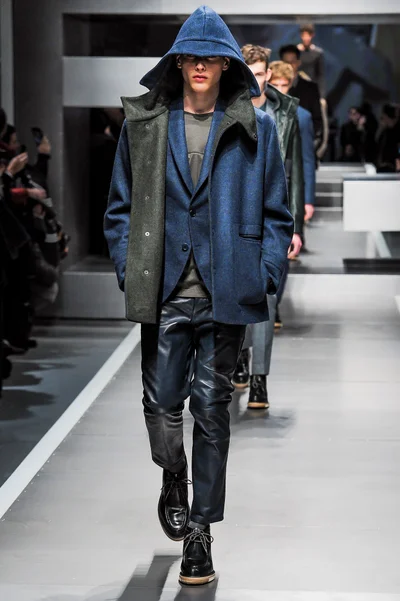 Look 11